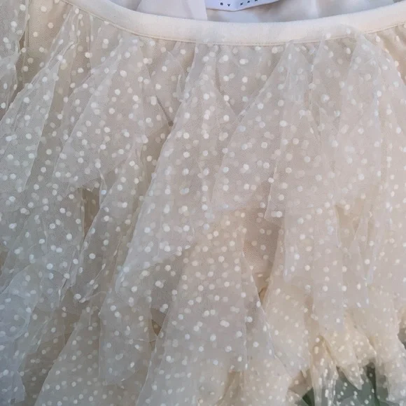 NWT KBB by Kahlana Elegant Cream Ruffled Mini Skirt polka Dots - Picture 5 of 5